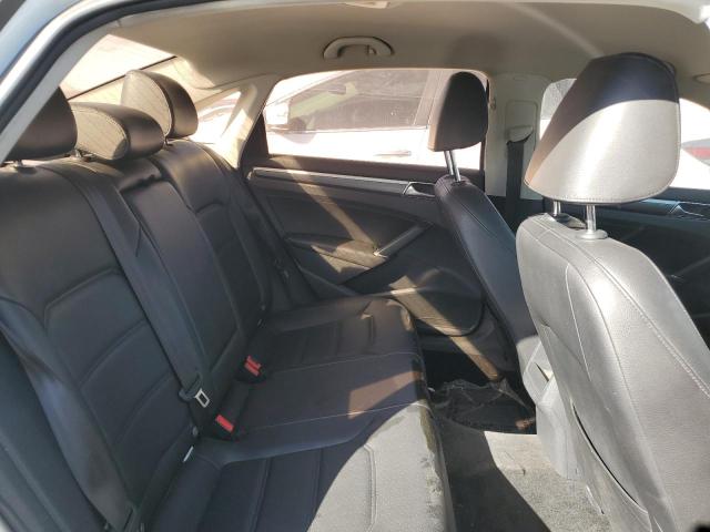 1VWDT7A39HC067021 - 2017 VOLKSWAGEN PASSAT R-LINE أبيض صورة 10