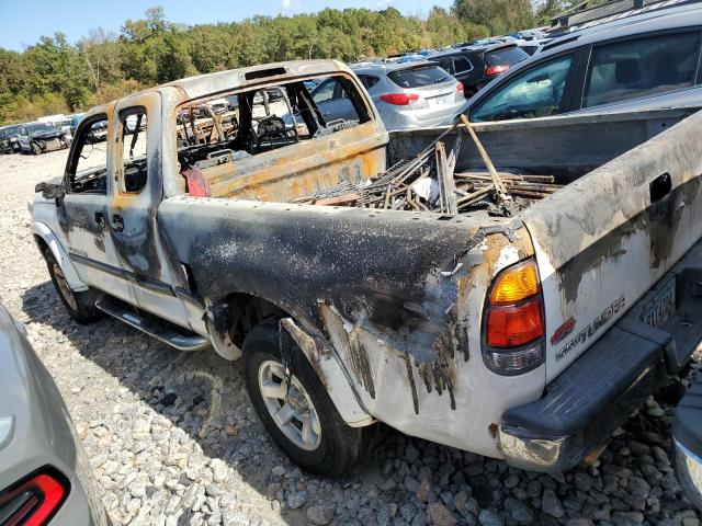 5TBRN34142S323750 - 2002 TOYOTA TUNDRA ACCESS CAB SR5 WHITE photo 2