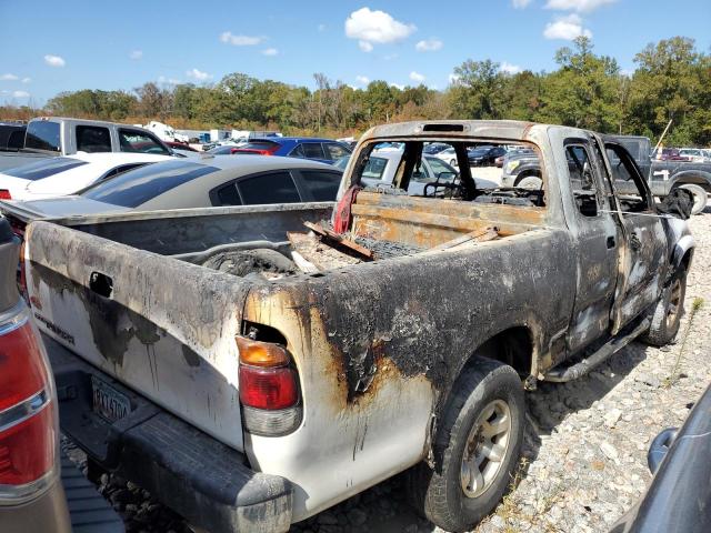 5TBRN34142S323750 - 2002 TOYOTA TUNDRA ACCESS CAB SR5 WHITE photo 3