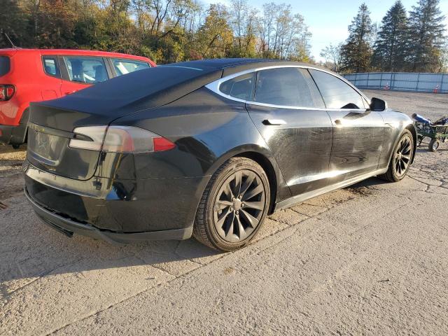 5YJSA1S18EFP63622 - 2014 TESLA MODEL S შავი ფოტო 3