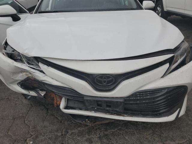 4T1C11AK4LU927849 - 2020 TOYOTA CAMRY LE WHITE photo 11