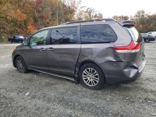 5TDYK3DC7ES467066 - 2014 TOYOTA SIENNA XLE GRAY photo 2