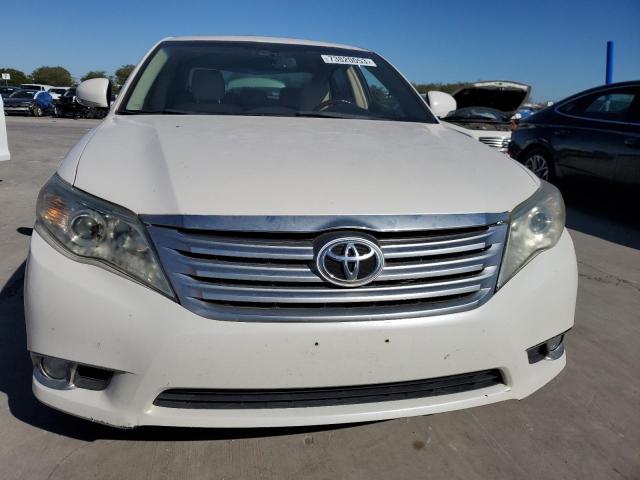 4T1BK3DB4BU413918 - 2011 TOYOTA AVALON BASE 白色 照片 5