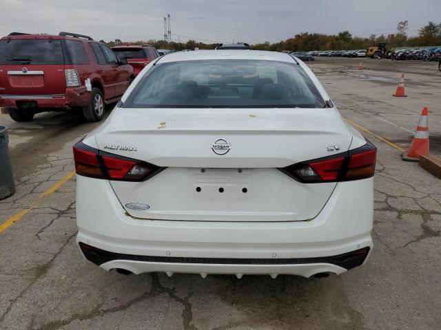 1N4BL4DV4KC216387 - 2019 NISSAN ALTIMA SV WHITE photo 6