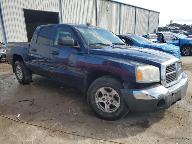 1D7HW48N45S342349 - 2005 DODGE DAKOTA QUAD SLT BLUE photo 4