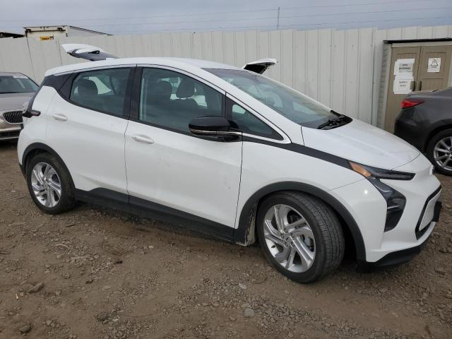 1G1FW6S01P4135749 - 2023 CHEVROLET BOLT EV 1LT WHITE photo 4