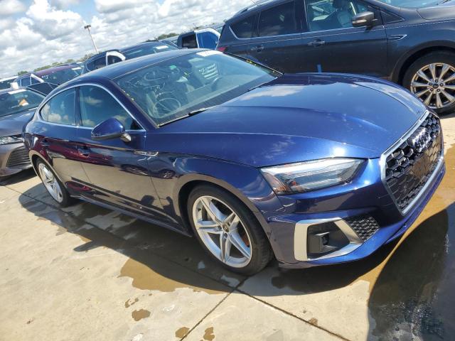 WAUDACF56NA023574 - 2022 AUDI A5 PREMIUM 45 BLUE photo 4