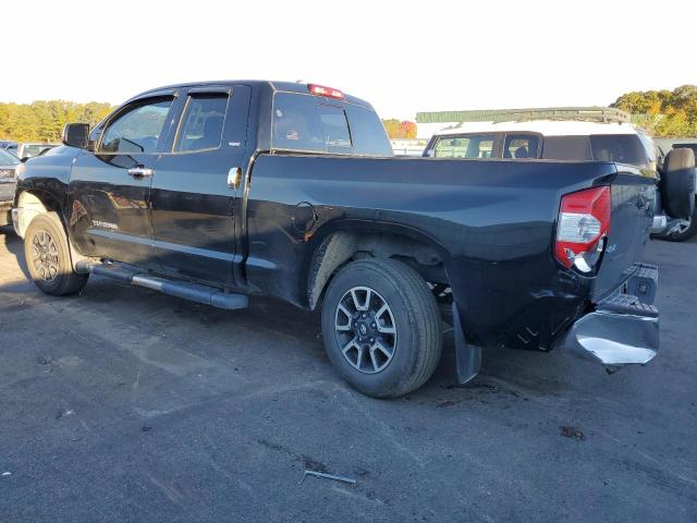 5TFUM5F10HX072130 - 2017 TOYOTA TUNDRA DOUBLE CAB SR/SR5 BLACK photo 2