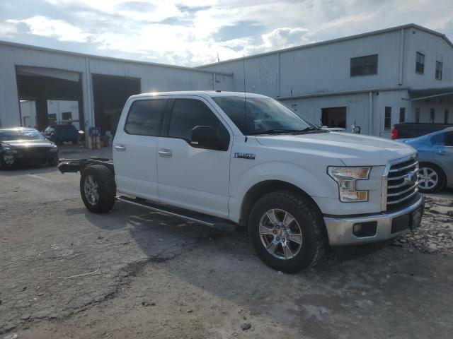 1FTEW1CF7HKE05735 - 2017 FORD F150 SUPERCREW WHITE photo 4