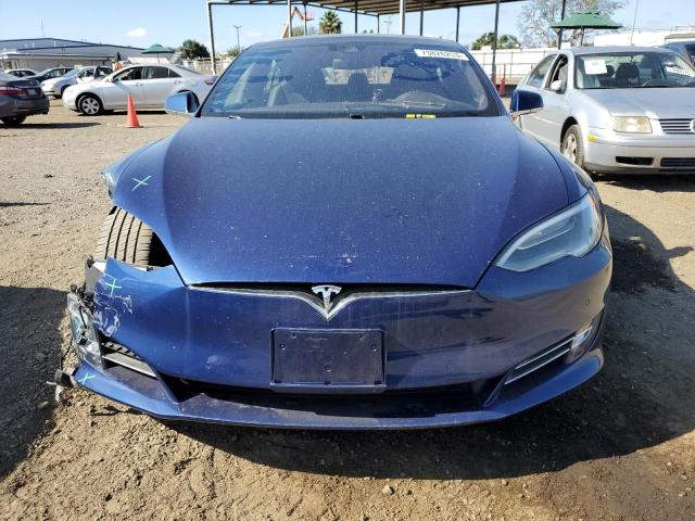 5YJSA1E20GF157139 - 2016 TESLA MODEL S Azul foto 5