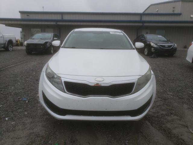 KNAGM4A7XD5402197 - 2013 KIA OPTIMA LX WHITE photo 5