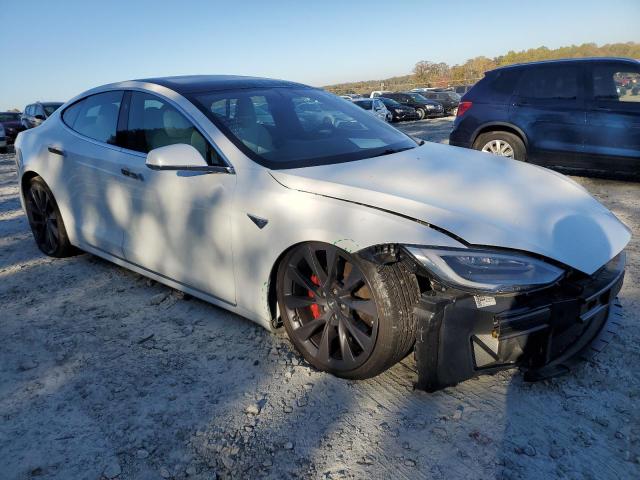 5YJSA1E42KF340651 - 2019 TESLA MODEL S WHITE photo 4