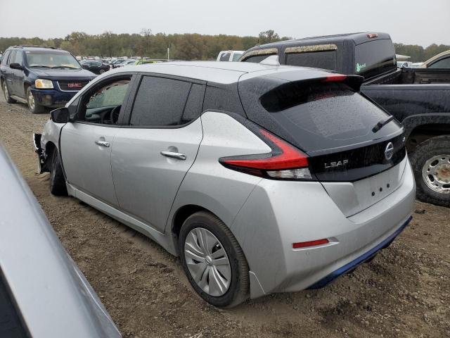 1N4AZ1BV6NC562196 - 2022 NISSAN LEAF S SILVER photo 2