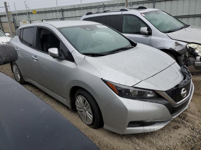 1N4AZ1BV6NC562196 - 2022 NISSAN LEAF S SILVER photo 4