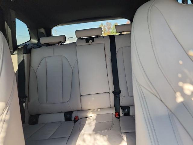 5UX83DP03R9V73988 - 2024 BMW X3 M40I BLUE photo 11