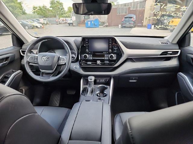 5TDGZRAH3NS549161 - 2022 TOYOTA HIGHLANDER XLE Qara foto 8