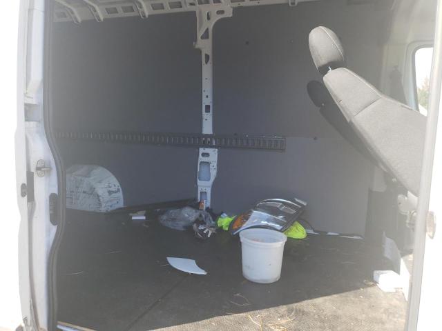 3C6URVJG2JE136470 - 2018 RAM PROMASTER 3500 HIGH თეთრი ფოტო 11