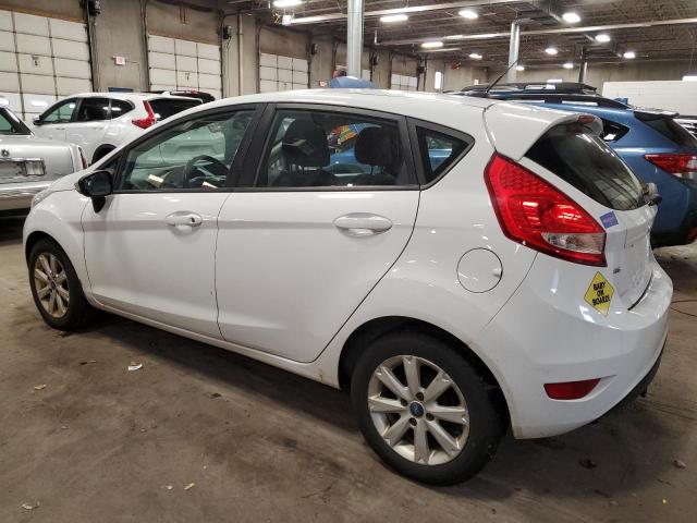 3FADP4EJ4DM147050 - 2013 FORD FIESTA SE WHITE photo 2