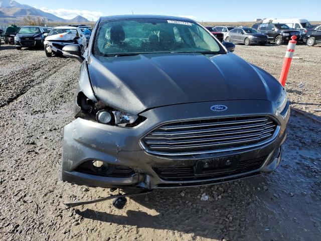 3FA6P0HD8GR258876 - 2016 FORD FUSION SE CHARCOAL photo 5