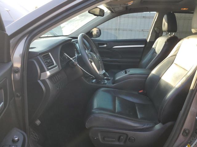 5TDJKRFH0GS500635 - 2016 TOYOTA HIGHLANDER XLE GRAY photo 7