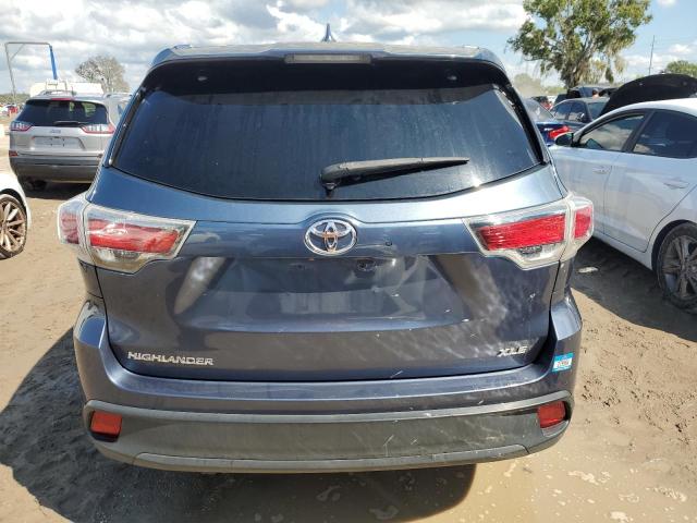 5TDKKRFH9GS125851 - 2016 TOYOTA HIGHLANDER XLE BLUE photo 6