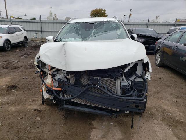 KNMAT2MV3KP510558 - 2019 NISSAN ROGUE S WHITE photo 5