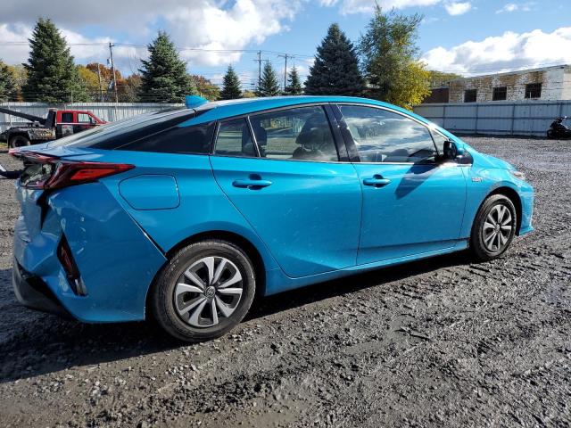 JTDKARFP1H3014093 - 2017 TOYOTA PRIUS PRIM BLUE photo 3