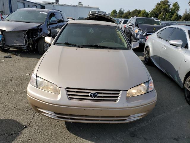 JT2BG28K9W0247802 - 1998 TOYOTA CAMRY LE GOLD photo 5