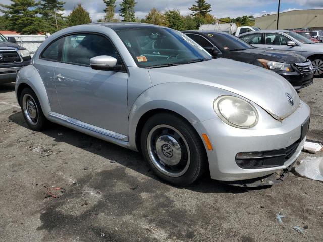 3VWJP7ATXCM636831 - 2012 VOLKSWAGEN BEETLE SILVER photo 4