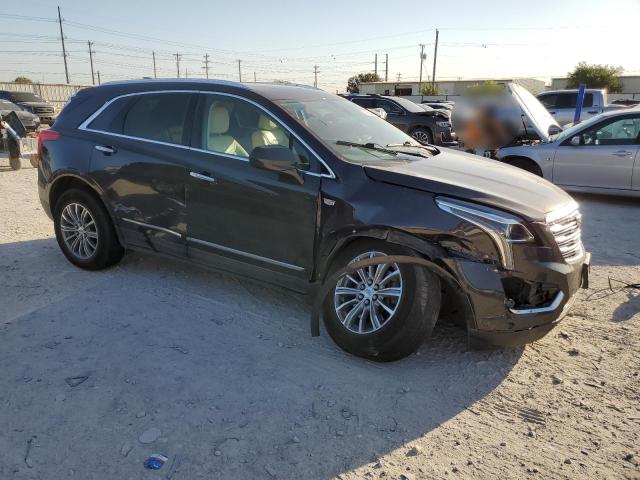 1GYKNCRS8JZ102752 - 2018 CADILLAC XT5 LUXURY GRAY photo 4