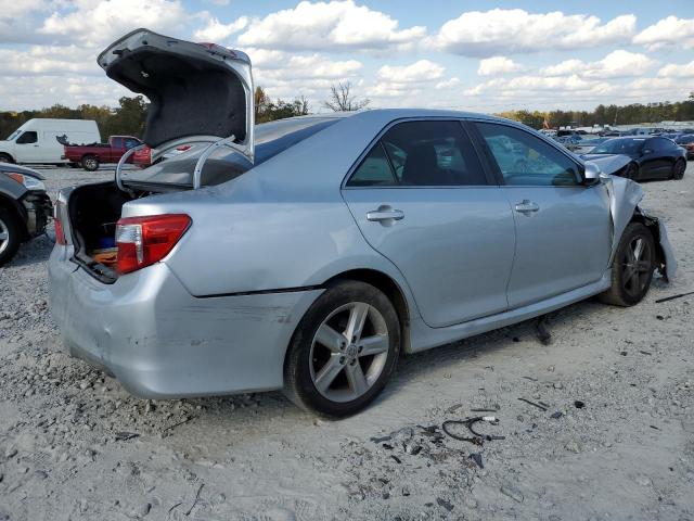 4T1BF1FK6EU412182 - 2014 TOYOTA CAMRY L SILVER photo 3