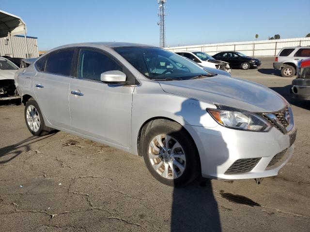 3N1AB7AP0JL639344 - 2018 NISSAN SENTRA S SILVER photo 4