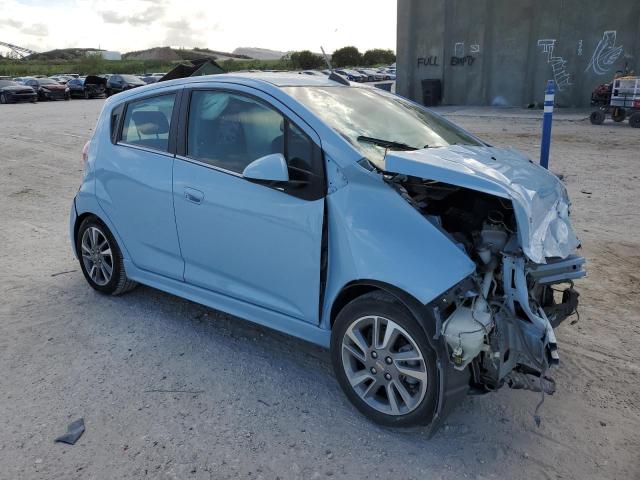 KL8CL6S09GC595386 - 2016 CHEVROLET SPARK EV 2LT BLUE photo 4