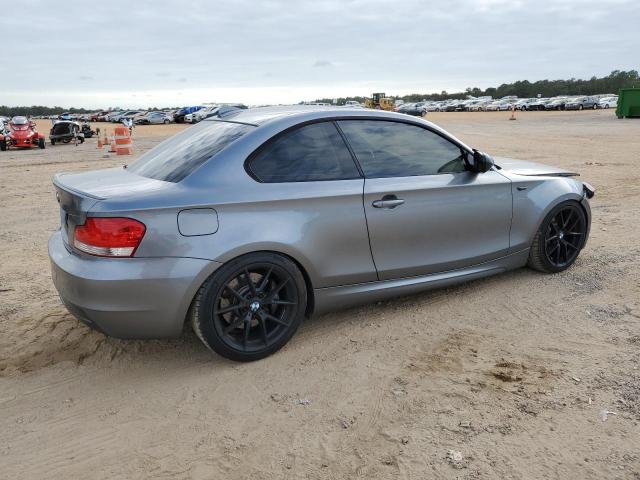 WBAUC9C54BVM11215 - 2011 BMW 135 I GRAY photo 3