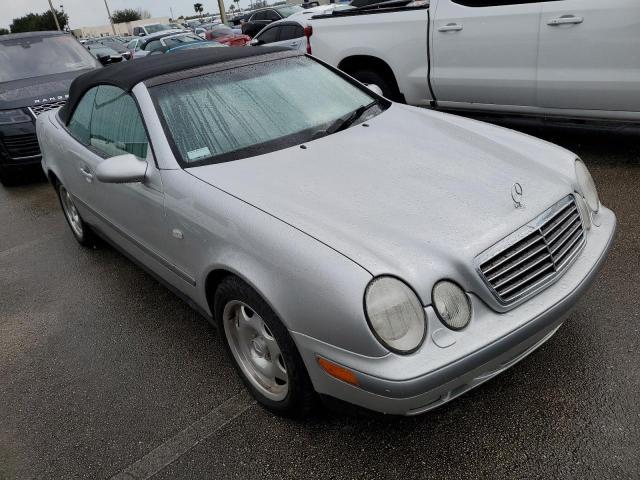 WDBLK65GXXT023566 - 1999 MERCEDES-BENZ CLK 320 SILVER photo 4