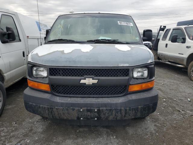 1GCHG35K081145443 - 2008 CHEVROLET EXPRESS G3 WHITE photo 5