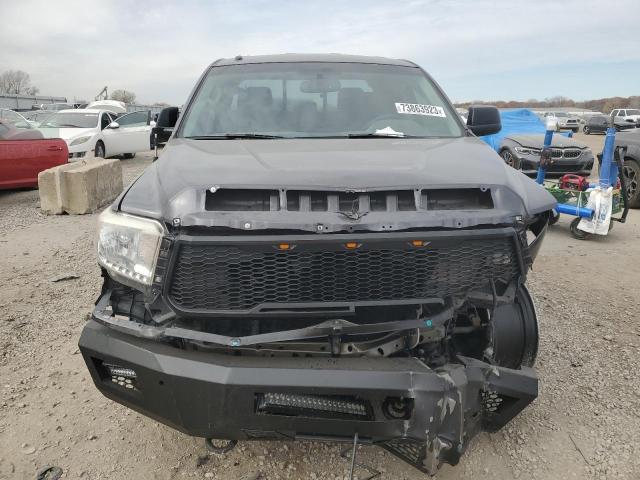 5TFUW5F16FX457912 - 2015 TOYOTA TUNDRA DOUBLE CAB SR/SR5 CHARCOAL photo 5