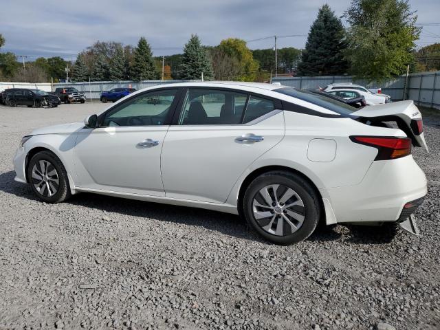 1N4BL4BW8KC182613 - 2019 NISSAN ALTIMA S WHITE photo 2