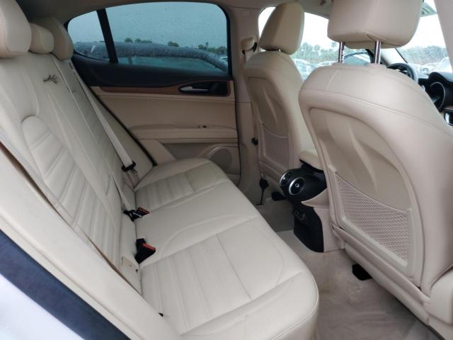 ZASPAKBN2L7C95427 - 2020 ALFA ROMEO STELVIO TI WHITE photo 11