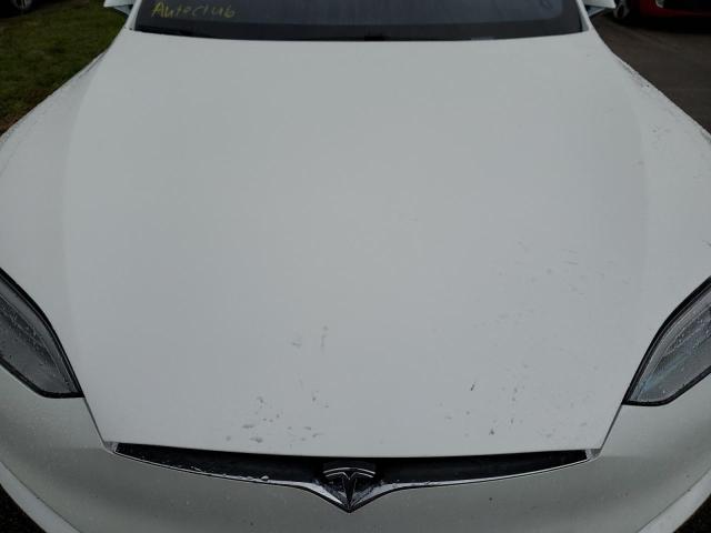 5YJSA1E17HF190874 - 2017 TESLA MODEL S WHITE photo 11