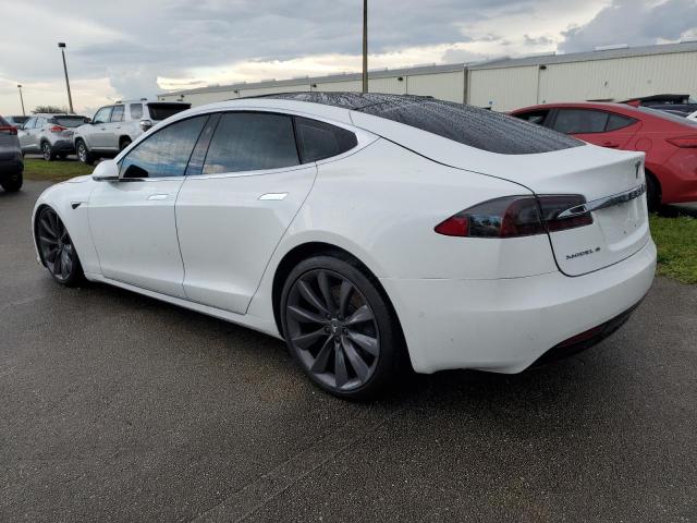5YJSA1E17HF190874 - 2017 TESLA MODEL S WHITE photo 2