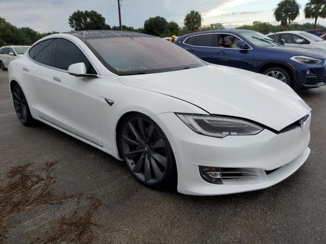 5YJSA1E17HF190874 - 2017 TESLA MODEL S WHITE photo 4
