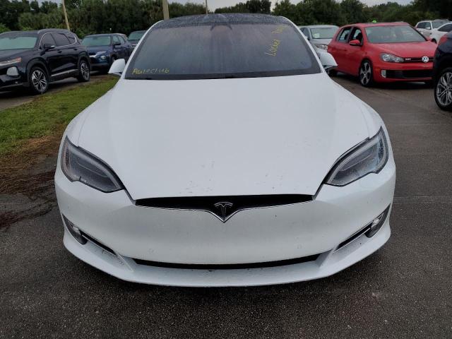5YJSA1E17HF190874 - 2017 TESLA MODEL S WHITE photo 5