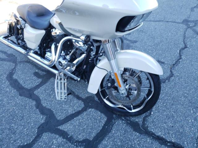 1HD1KHC1XNB615070 - 2022 HARLEY-DAVIDSON FLTRX 白色 照片 9