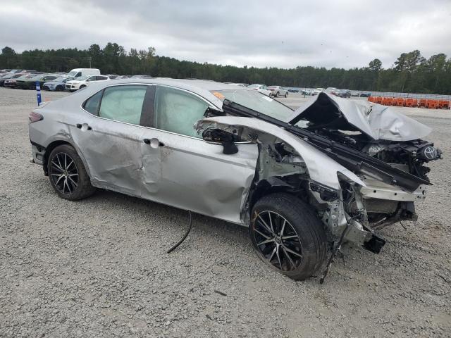 4T1G11AK7PU100497 - 2023 TOYOTA CAMRY SE NIGHT SHADE SILVER photo 4