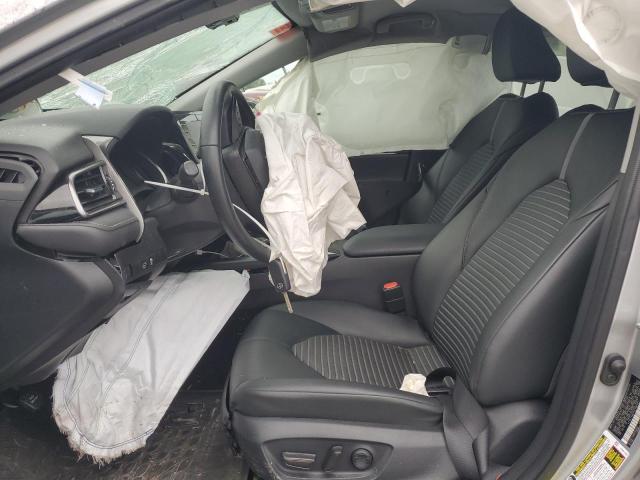 4T1G11AK7PU100497 - 2023 TOYOTA CAMRY SE NIGHT SHADE SILVER photo 7