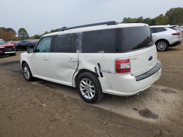 2FMGK5B89DBD24881 - 2013 FORD FLEX SE WHITE photo 2