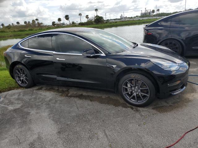 5YJ3E1EA1JF109141 - 2018 TESLA MODEL 3 BLACK photo 4