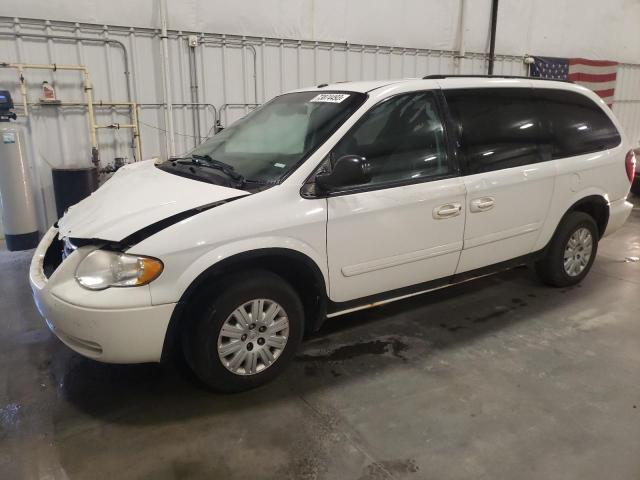 1A4GP44RX6B753214 - 2006 CHRYSLER TOWN & COU LX WHITE photo 1