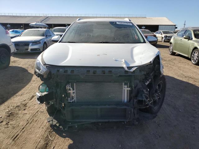 KNDCB3LC6L5368558 - 2020 KIA NIRO LX WHITE photo 5